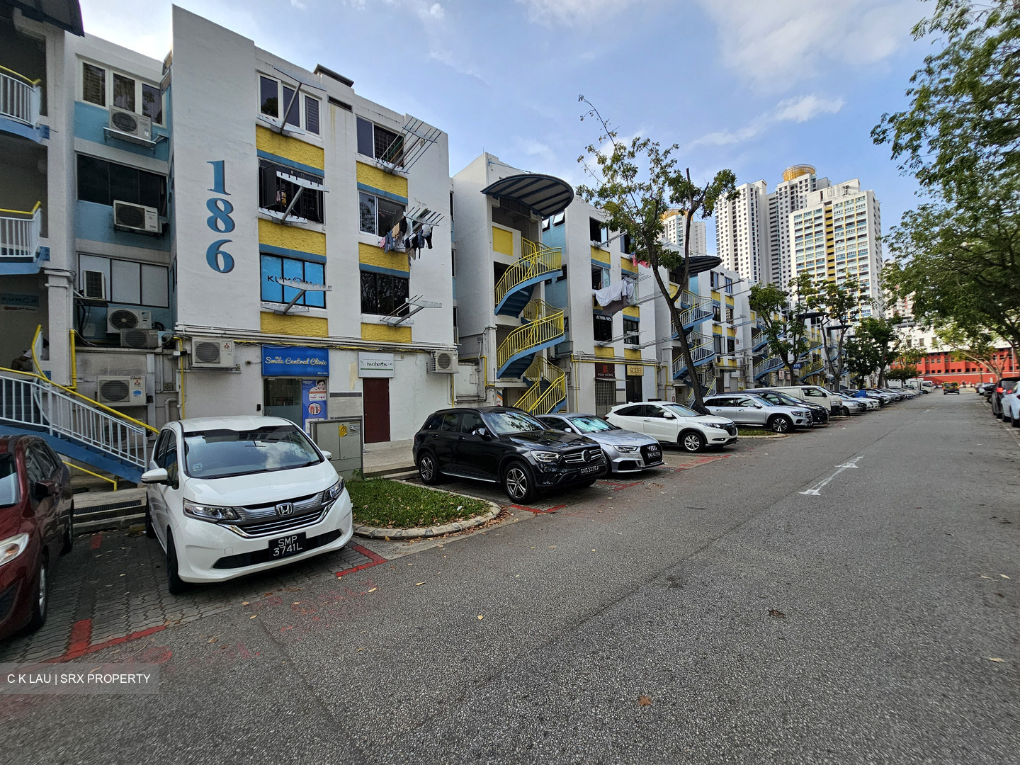 Toa Payoh Central (D12), Shop House #520697441